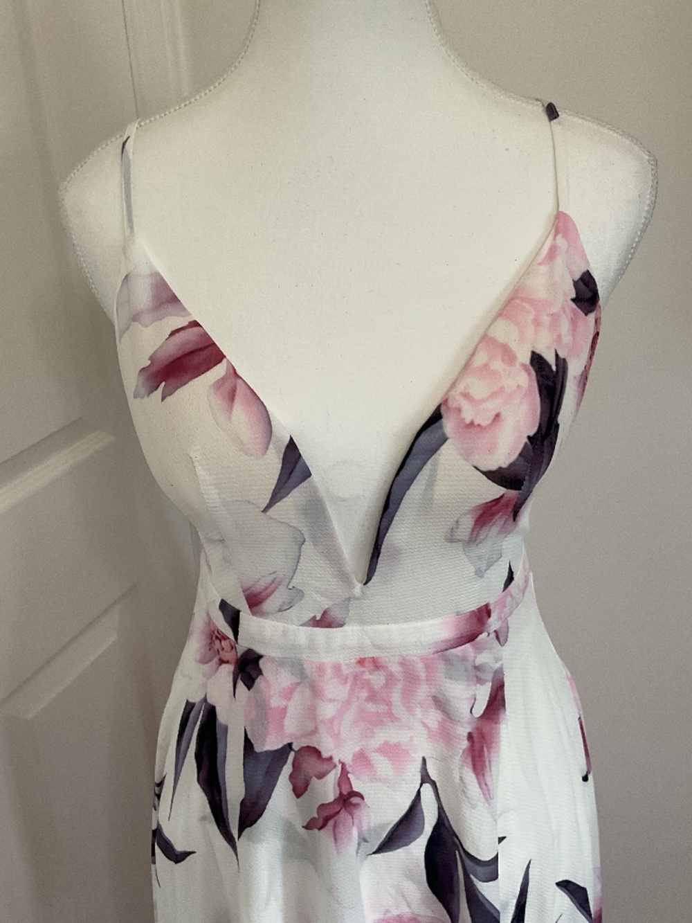 ✨Chelsea Floral High Low Dress from Honey’s - size S - Picture 4 of 8